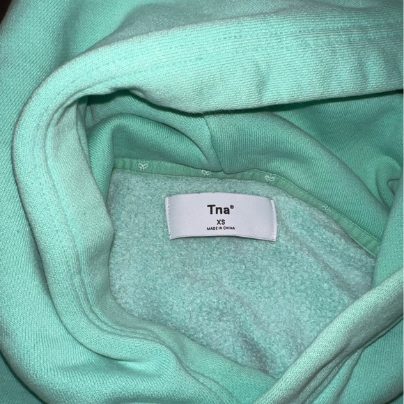 Aqua TNA super cropped hoodie - Picture 2 of 4